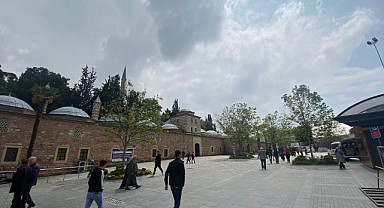 Gebze'de siyasi partiler, kent meydanındaki stantlarını kaldırdı!