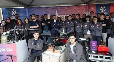Gençlik ve spor şölenlerinde coşkulu kutlama