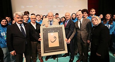 İlber Ortaylı Gebze'de konferans verdi