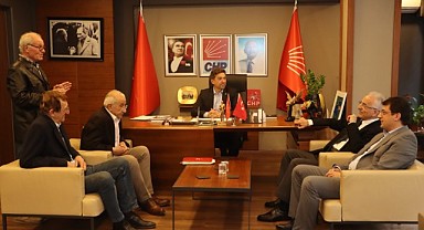 Karayalçın ve Emre CHP Kocaeli’yi ziyaret etti!