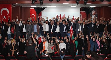 MHP'den Çayırova'da gövde gösterisi !