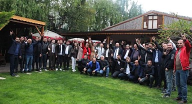 MHP Gebze köylere çıkartma yaptı