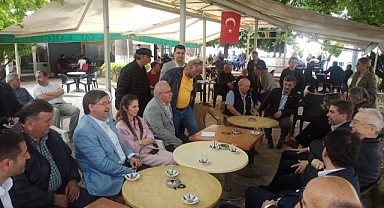 Millet İttifakı kurmayları Gölcük’te vatandaşlarla buluştu