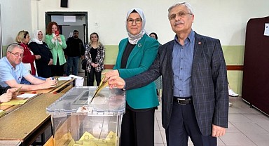 Milletvekili Katırcıoğlu oyunu Gölcük’te kullandı!