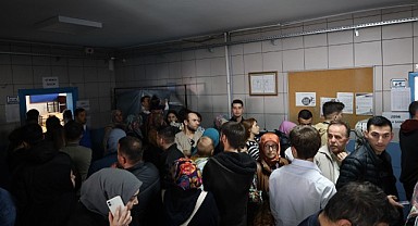 Oy kullanma işlemine Gebze'de yoğun ilgi