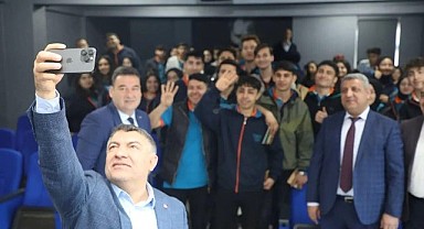 Şayir, Dilovası'nda okul ziyaretlerine devam ediyor