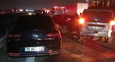 TEM Otoyolu'nda feci kaza! 3 araç birbirine girdi