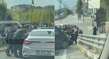 Trafikte kavga, sürücüyü araçtan indirip darp ettiler