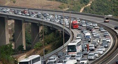TÜİK verilerine göre Kocaeli’de 482 bin 850 araç var