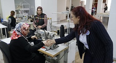Yolcubal, Derince'de tekstil atölyelerini gezdi