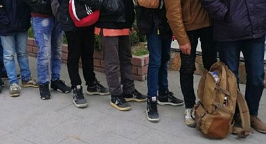 14 düzensiz göçmen sınır dışı edildi