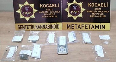 3 ilçede zehir tacirlerine operasyon:9 gözaltı!