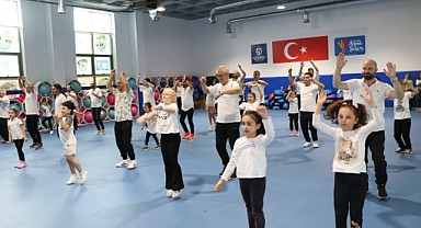 Babalar Günü’ne özel zumba ve dans!