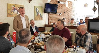 Başkan Büyükakın, Gebze'de esnafla bir araya geldi!