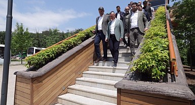 Büyükakın hizmete giren üst geçitleri inceledi