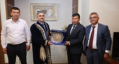 Çiftçi, Özbek heyetini makamında ağırladı