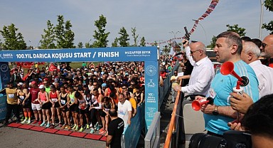 Darıca'da 600 kişilik 100.yıl koşusu!