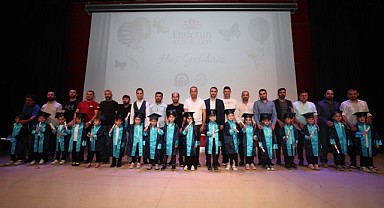 Enderunlu minikler mezun oldu