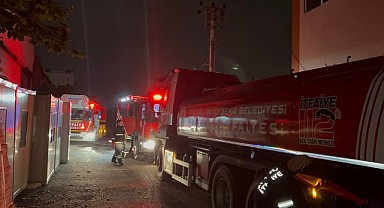 Geri dönüşüm fabrikasının deposunda yangın!
