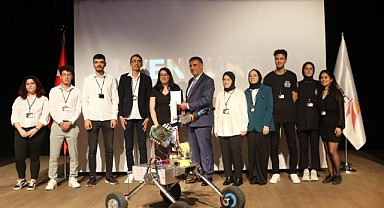 GTÜ’lü öğrencilerin tasarladıkları uzay aracı tanıtıldı