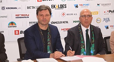 Kocaelispor, Ertuğrul Sağlam ile 2 yıllık sözleşme imzaladı