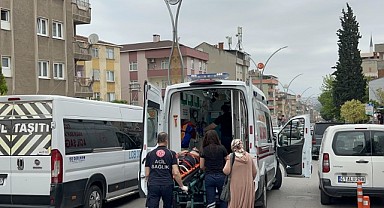 Otomobilin çarptığı yaya yaralandı!