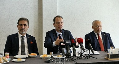 Yeniden Refah Partisi Genel Başkanı Erbakan Kocaeli'de konuştu