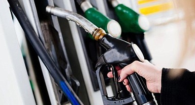 Benzine zam geldi!