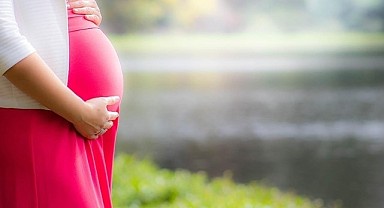 Bilim insanlarına göre, doğum için en güvenli yaş aralığı 23-32