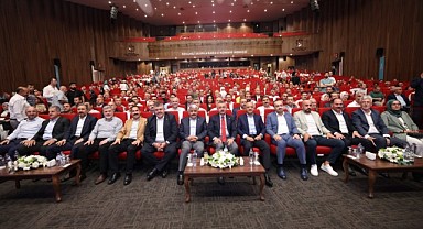 Büyükakın: “Mali disiplin ve hizmet arzında en güçlü belediyeyiz”