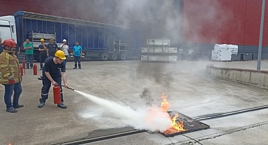 Büyükşehir itfaiyesi işletmelere eğitim veriyor