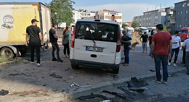 Çarpıştığı aracın üstünden atladı! 1 yaralı