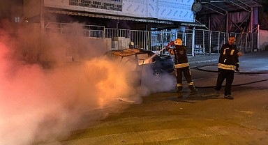 Dumanları fark edince canını kurtardı, otomobil alev topuna döndü!