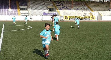 Futbolcu olmak isteyen minikler için kayıtlar başladı!