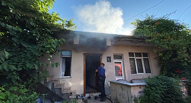 Kartepe'de tek katlı evde yangın çıktı!