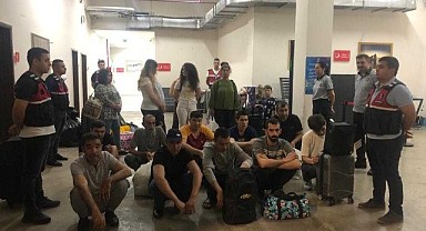 Kocaeli'de 18 düzensiz göçmen sınır dışı edildi!