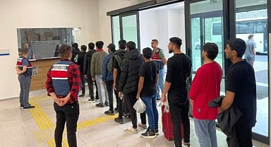 Kocaeli'de 197 düzensiz göçmen sınır dışı edildi!
