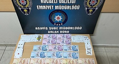 Kumar oynarken suçüstü yakalandılar