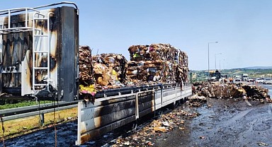 Kuzey Marmara Otoyolu'nda tır yandı!