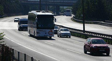 Tatilciler dönüş yolunda akıcı trafikte seyrediyor!