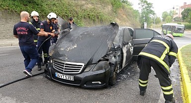 Test sürüşüne çıkardığı otomobil alev aldı!