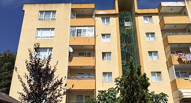 3 yaşındaki çocuk 5. kattan düştü!