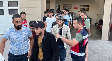 37 kaçak göçmen sınır dışı edildi!