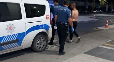 Babasının minibüsünü yakmak isterken kendini de yaktı!