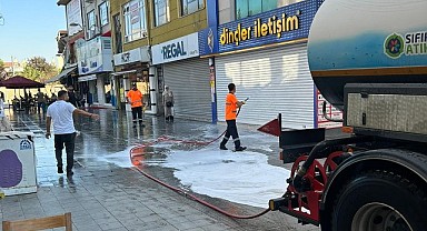 Gebze çarşının gündüz yıkanmasına vatandaştan tepki!