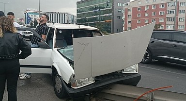 Gebze’de otomobil bariyere çarptı: 1 yaralı