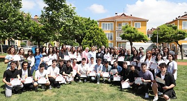 İzmit Çınar Akademi mezunları üniversiteli oldu!