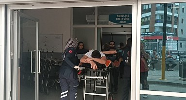 Otomobille önünü kesip kurşun yağdırdılar!