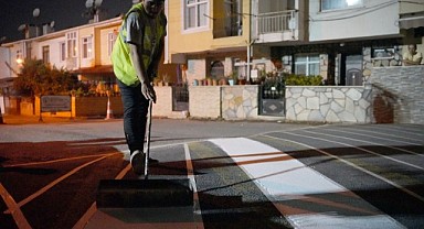 Yaya ve sürücülerin trafikte güvenliği için çalışıyorlar!