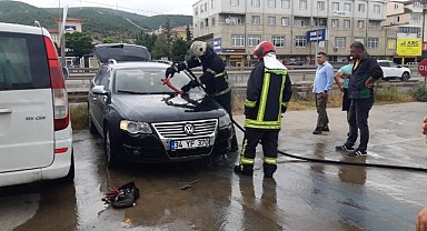 Yoldan geçen sürücü uyardı, çalışanlar müdahale etti!